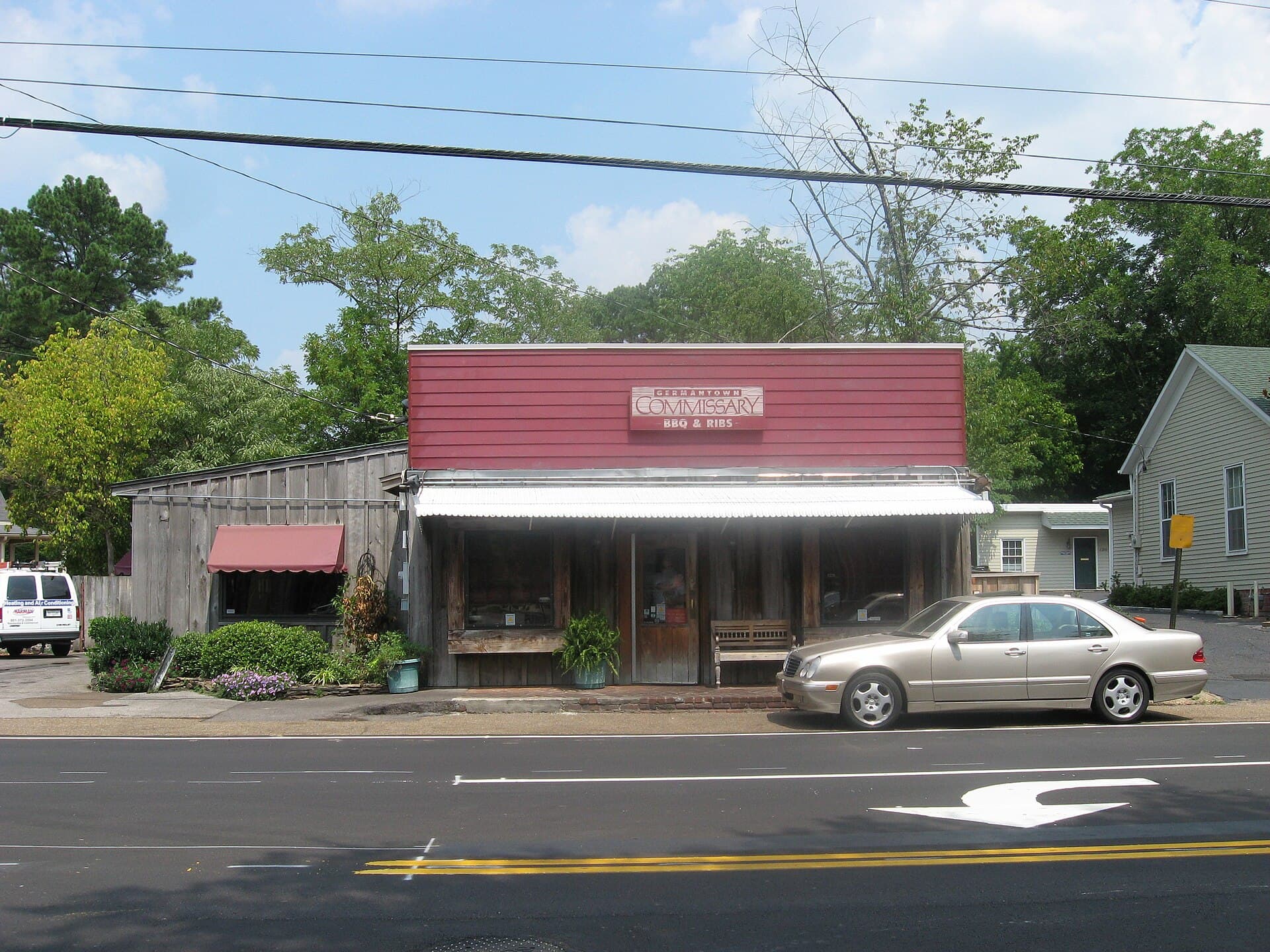 The red storefront of the Germantown Commissary BBQ & Ribs on South Germantown Road in Germantown, Tennessee