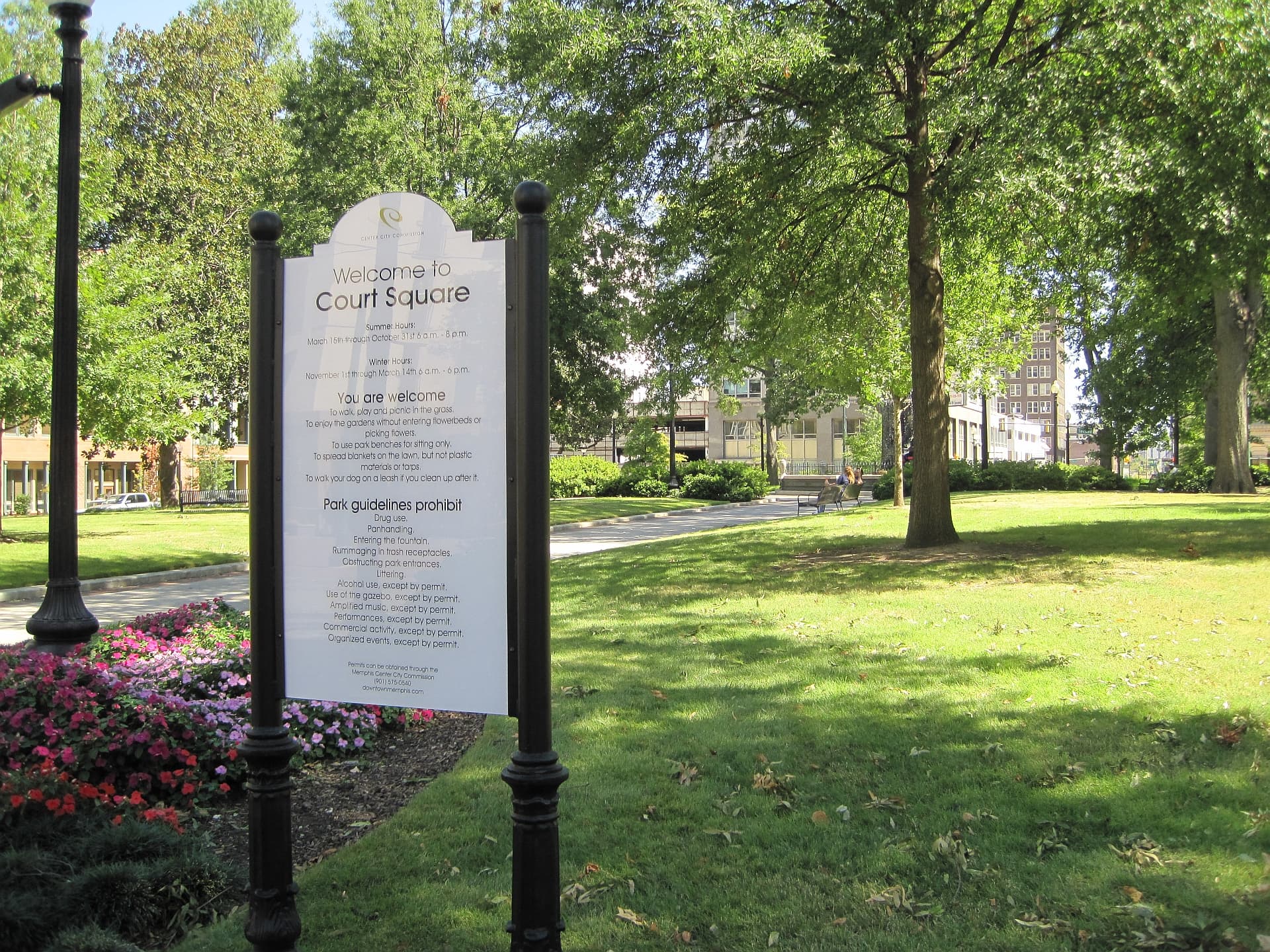 Court Square park in downtown Memphis, home of Food Truck Thursday